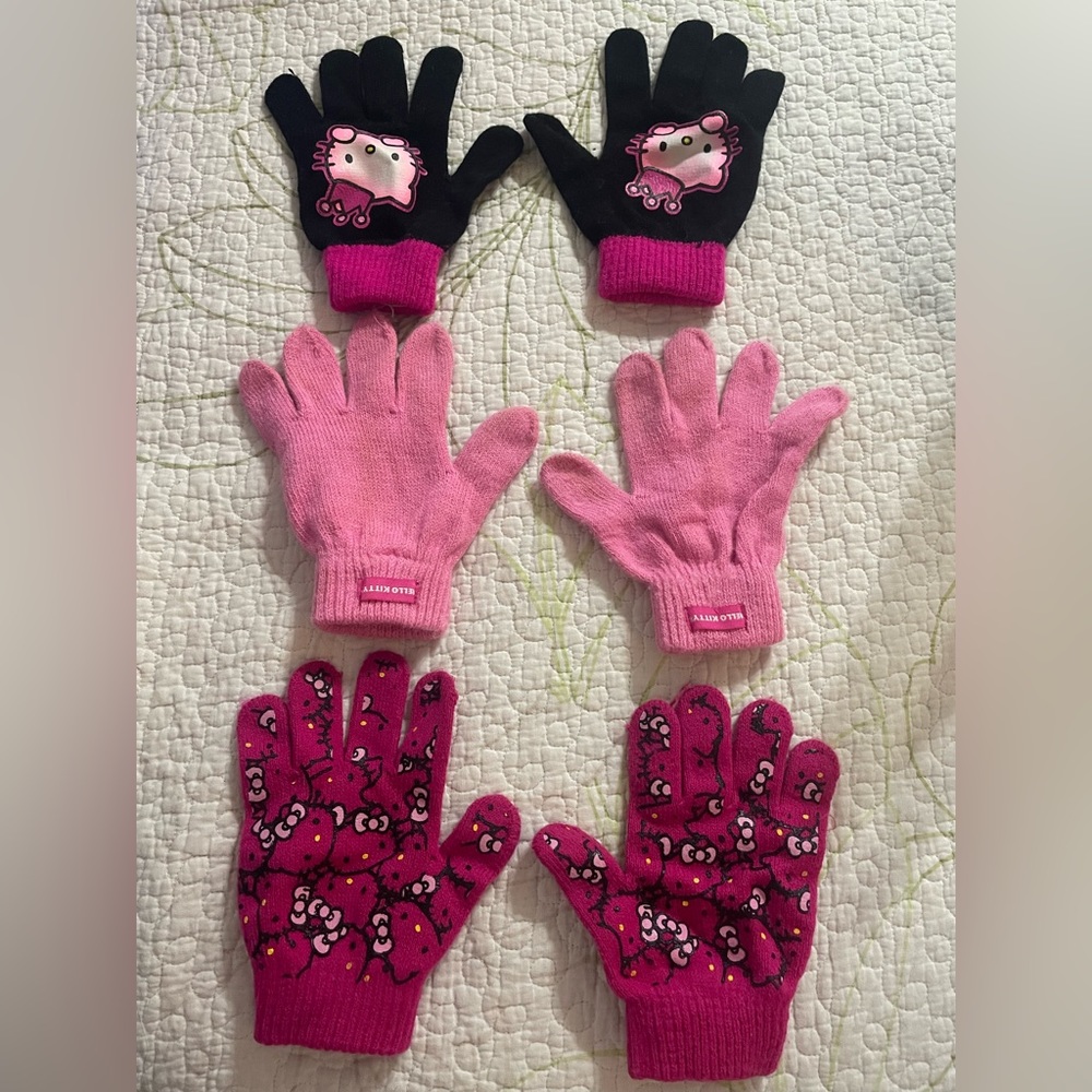 Hello Kitty Gloves